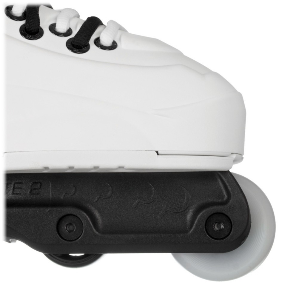 Razors Genesys 7.2 Aggressive Skates 2010